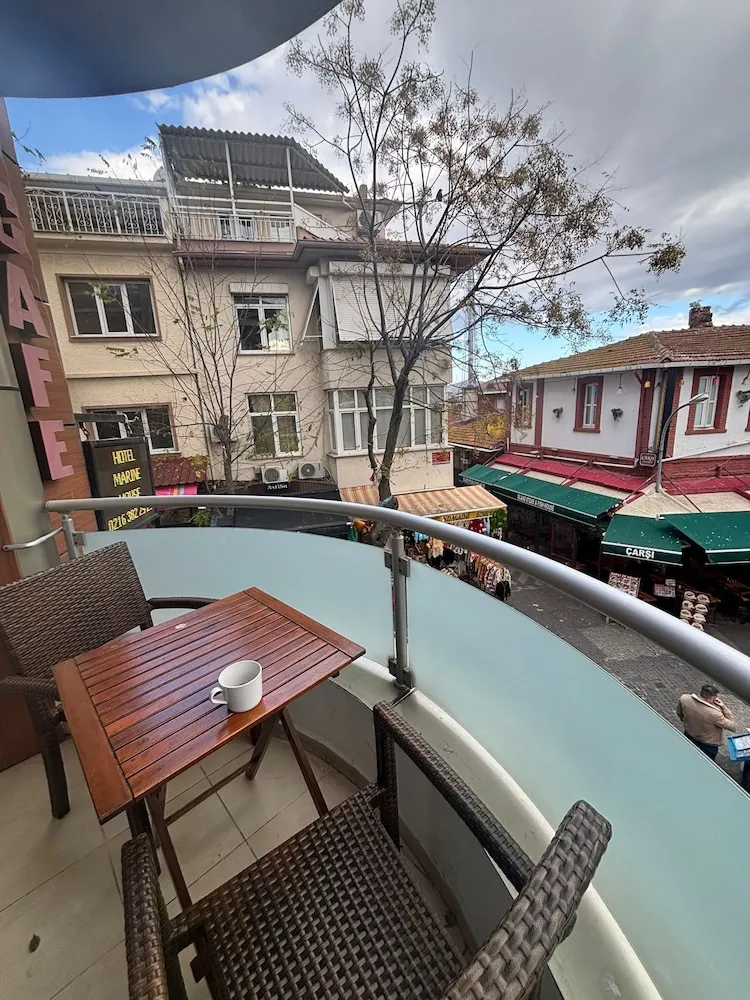 Deluxe Tek Büyük Yataklı Oda, Balkon, Şehir Manzaralı