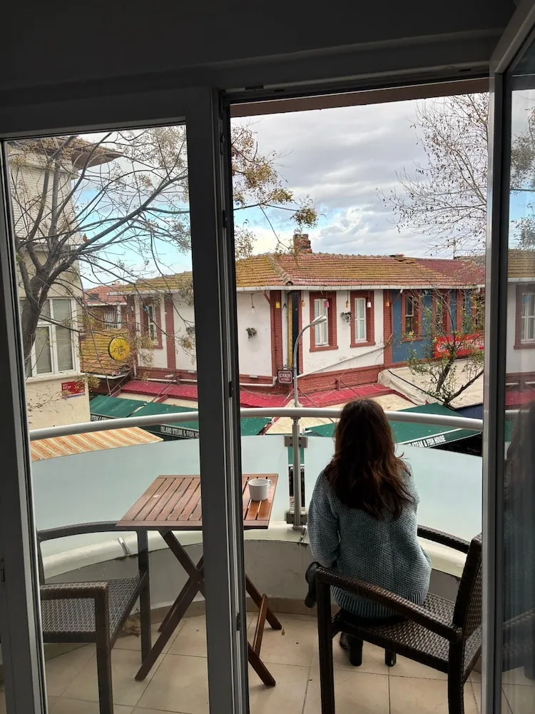 Deluxe Tek Büyük Yataklı Oda, Balkon, Şehir Manzaralı