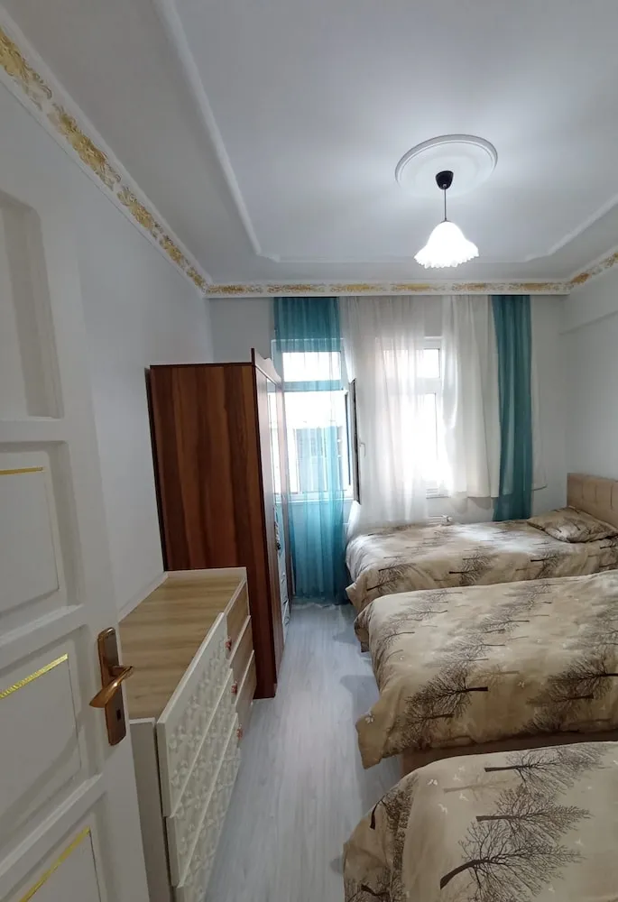 Standard Apart Daire, Bahçe Manzaralı