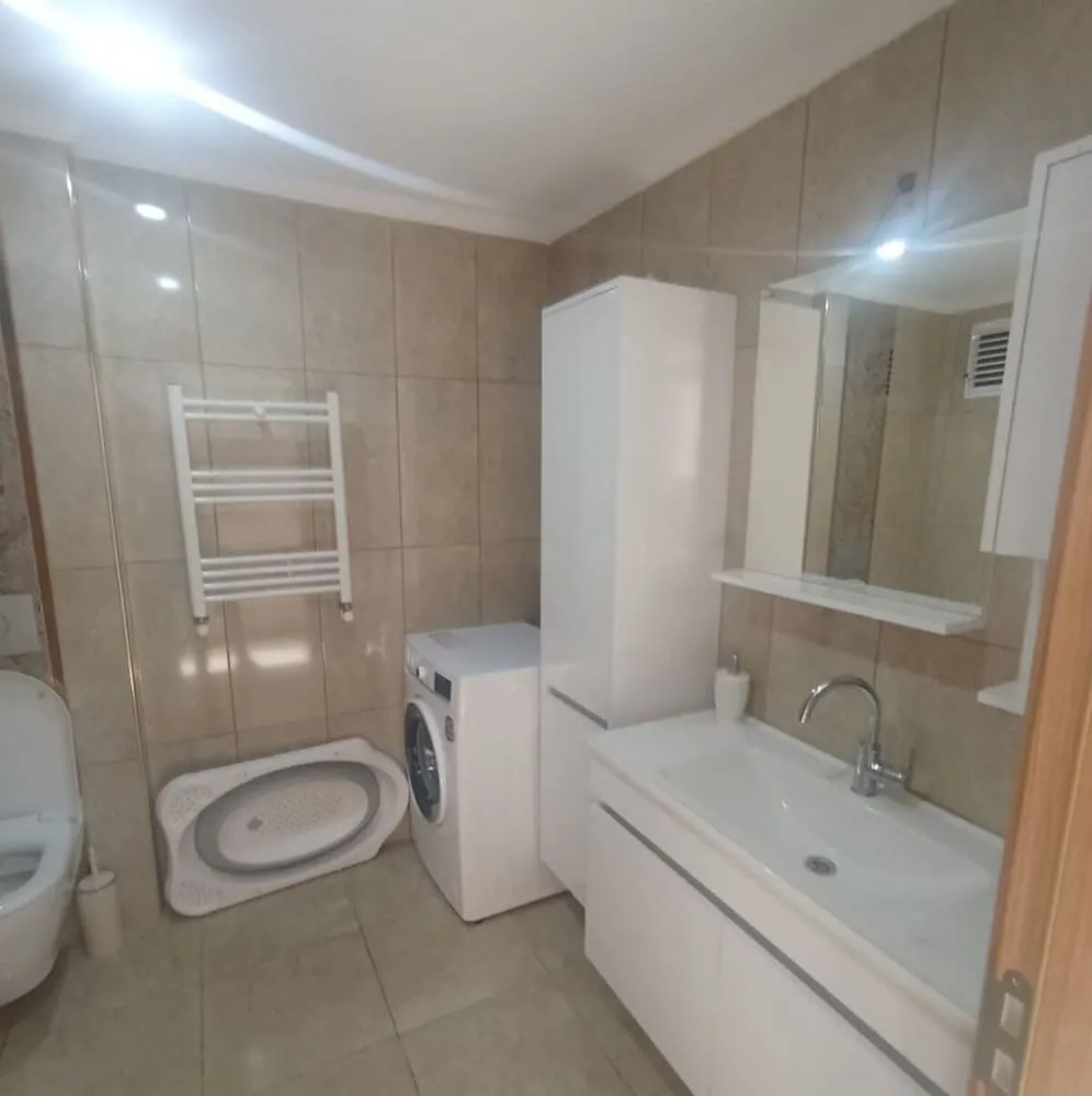Standard Apart Daire, Bahçe Manzaralı