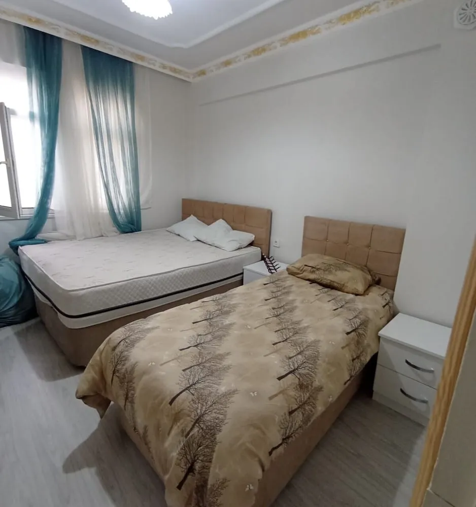 Standard Apart Daire, Bahçe Manzaralı