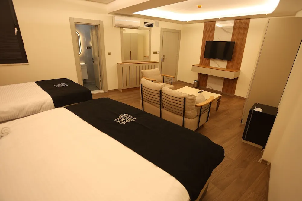 Deluxe Üç Kişilik Oda