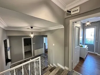 Yeşil Panjurlu Villa Otel