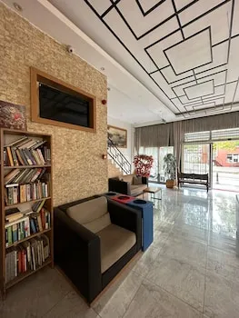 Okur Otel