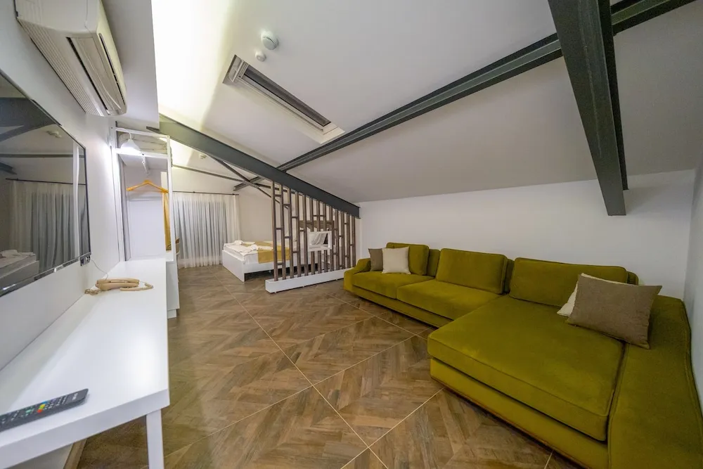 Deluxe Çatı Katı (Loft)