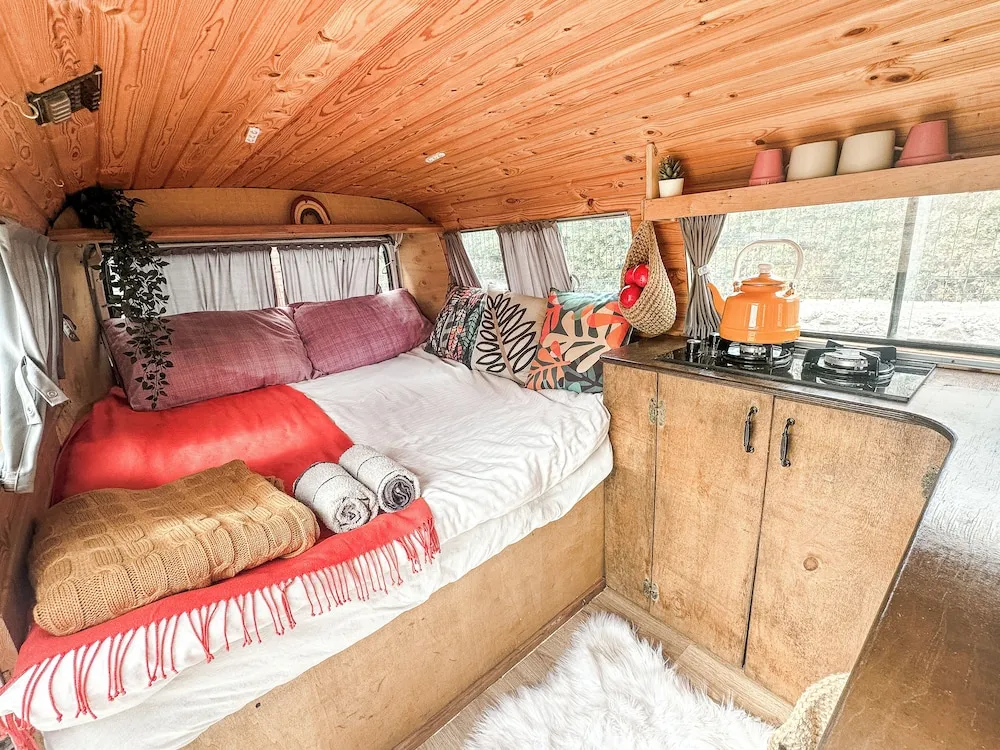 Junior Karavan