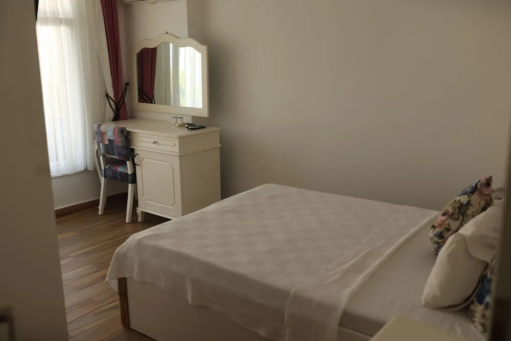 Comfort Tek Büyük Yataklı Oda, Deniz Manzaralı