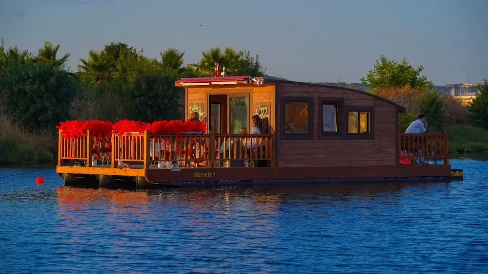 Deluxe Oda, Balkon, Koy Manzaralı