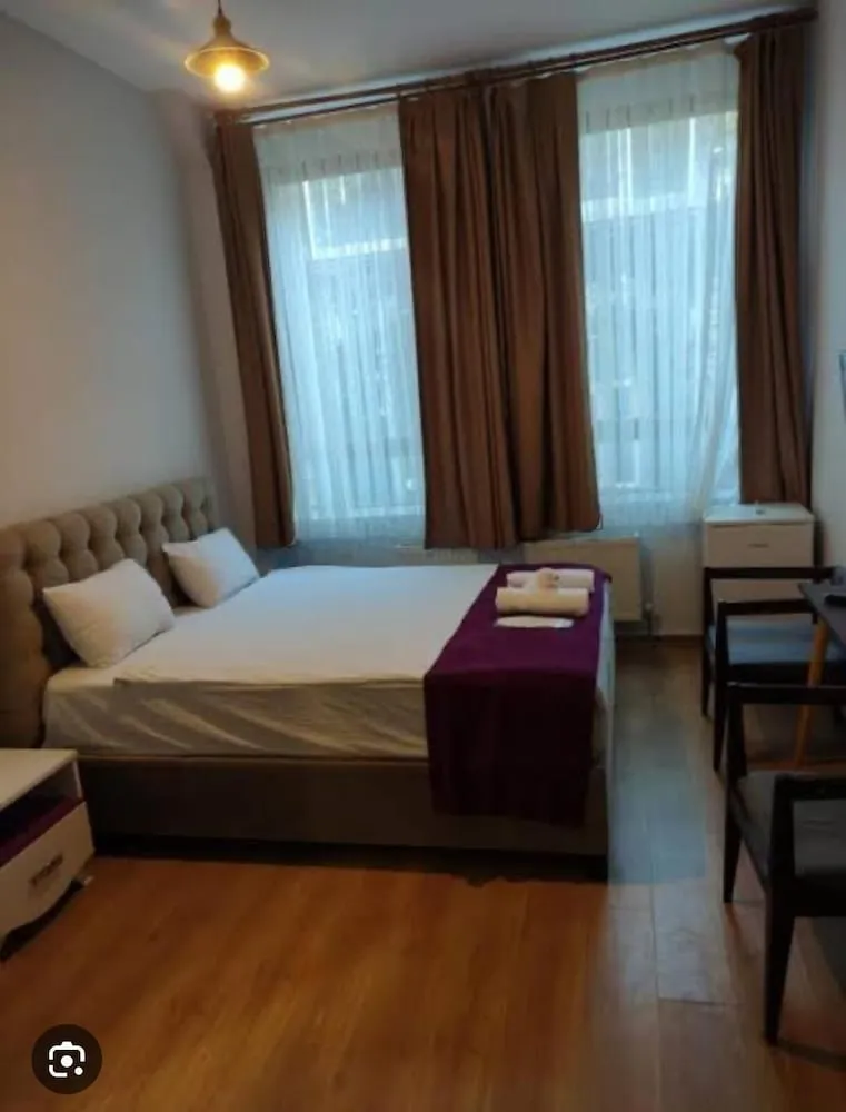 Standard Tek Büyük veya İki Ayrı Yataklı Oda, Şehir Manzaralı