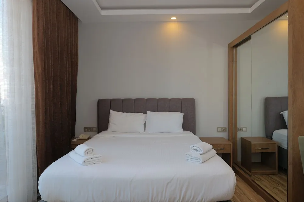 Standard Tek Büyük Yataklı Oda, Balkon, Deniz Manzaralı
