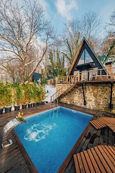 KAYIP ORMAN DAĞ EVLERİ