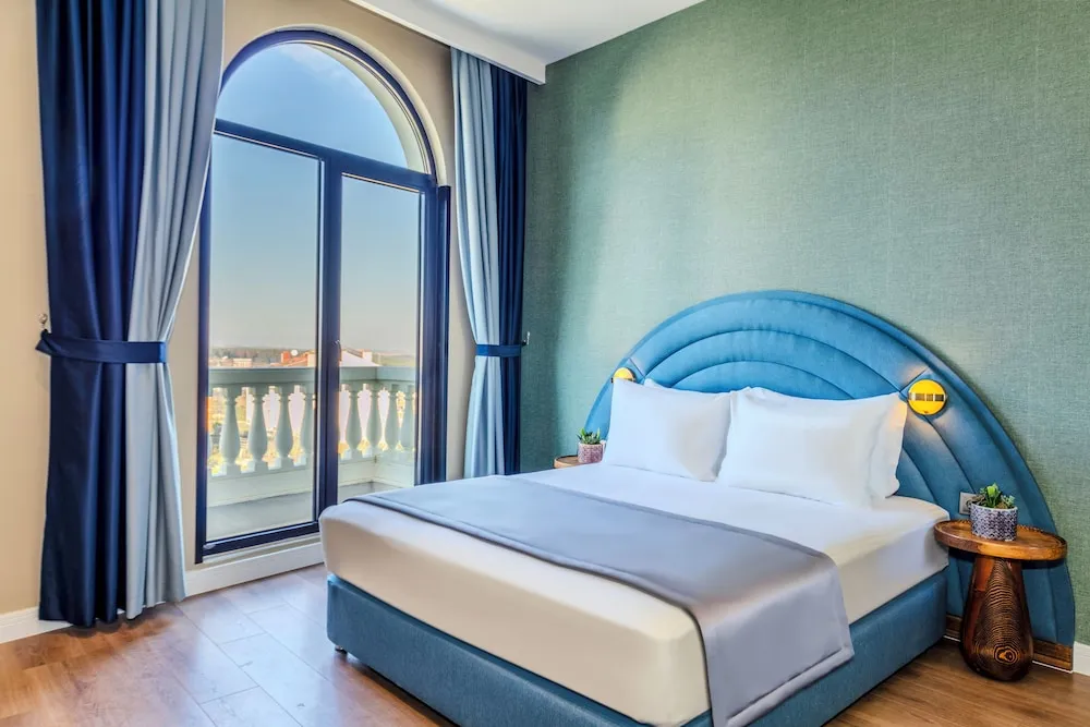 Deluxe Tek Büyük Yataklı Oda, Balkon