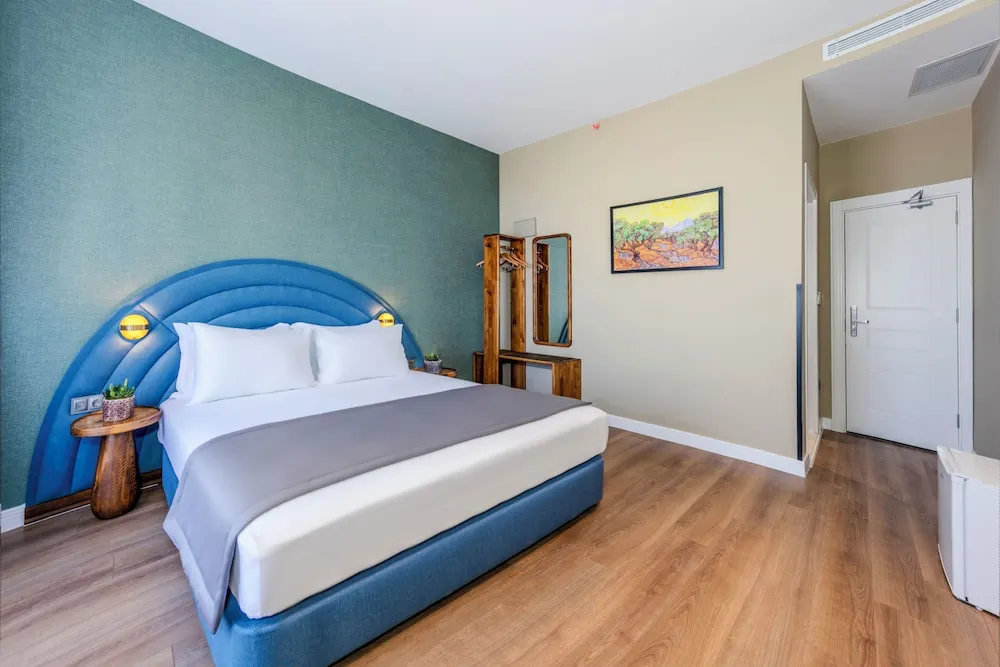 Deluxe Tek Büyük Yataklı Oda, Balkon