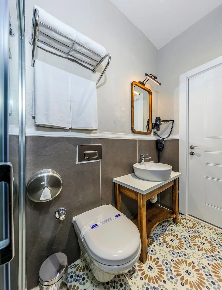 Deluxe Tek Büyük Yataklı Oda, Balkon