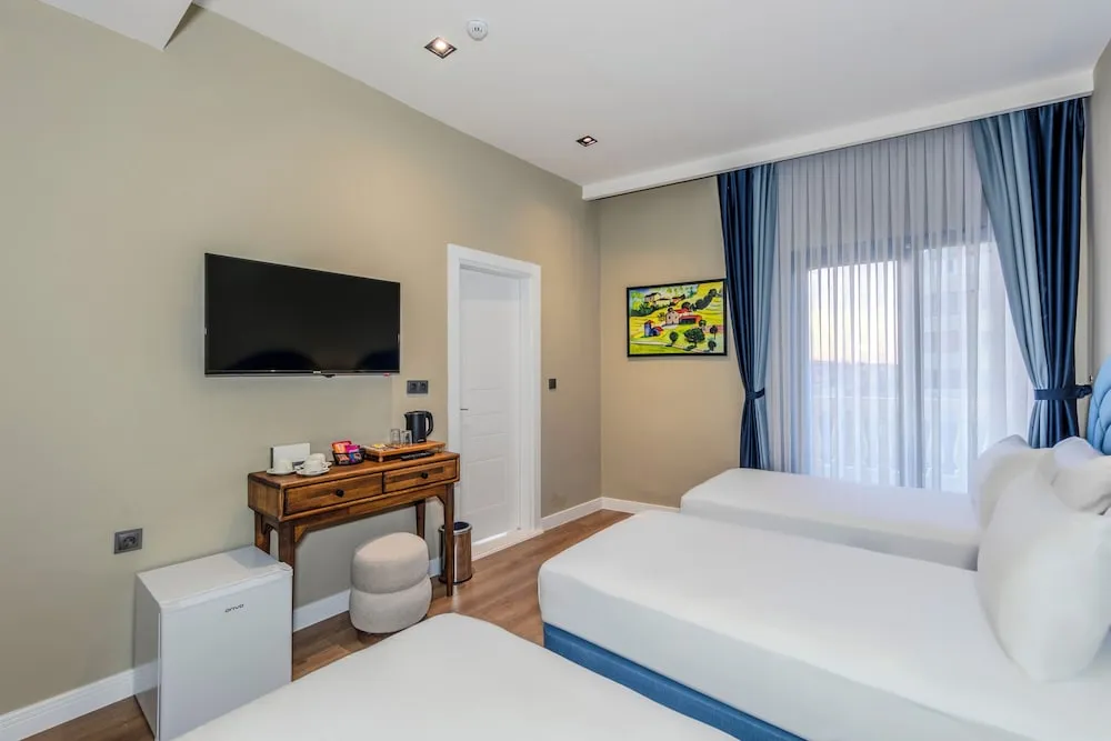 Deluxe Üç Kişilik Oda, 3 Tek Kişilik Yatak, Balkon