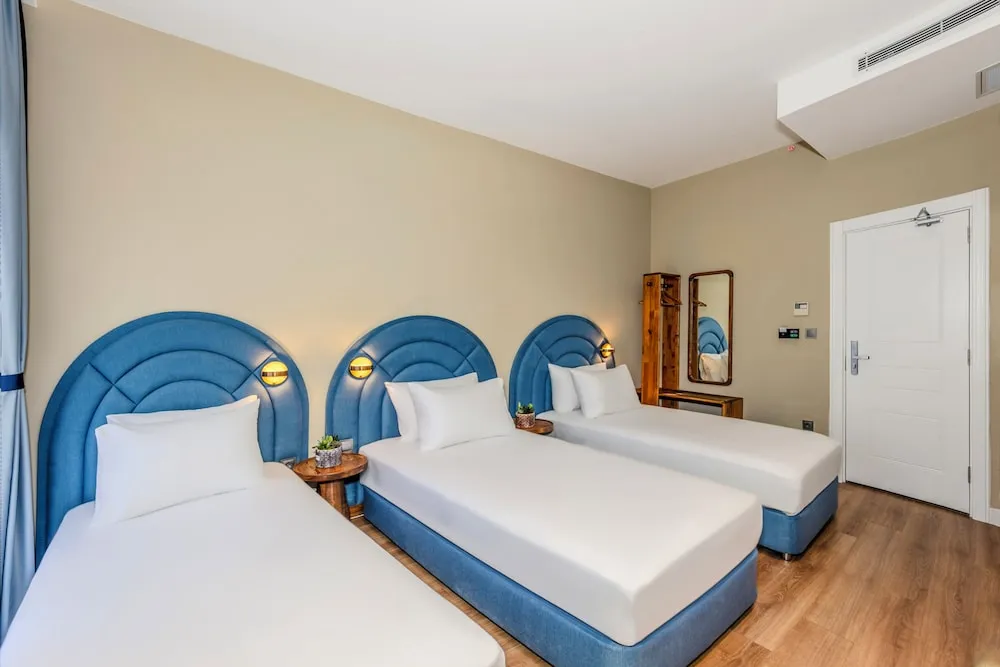 Deluxe Üç Kişilik Oda, 3 Tek Kişilik Yatak, Balkon