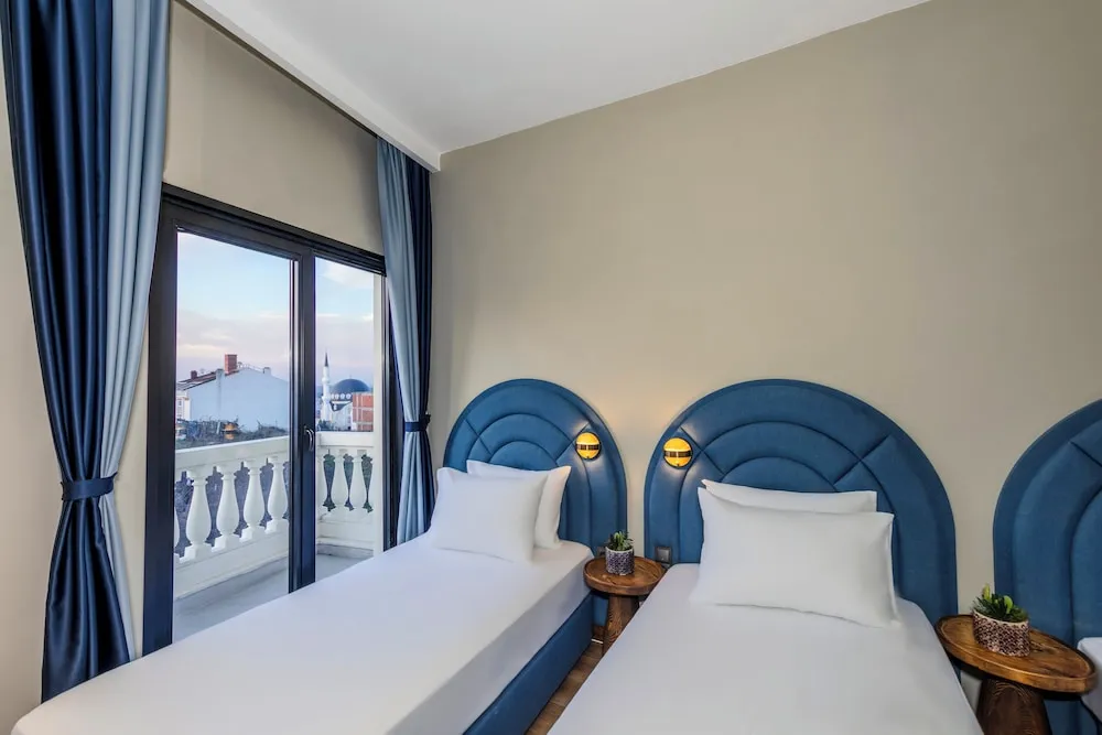 Deluxe Üç Kişilik Oda, 3 Tek Kişilik Yatak, Balkon