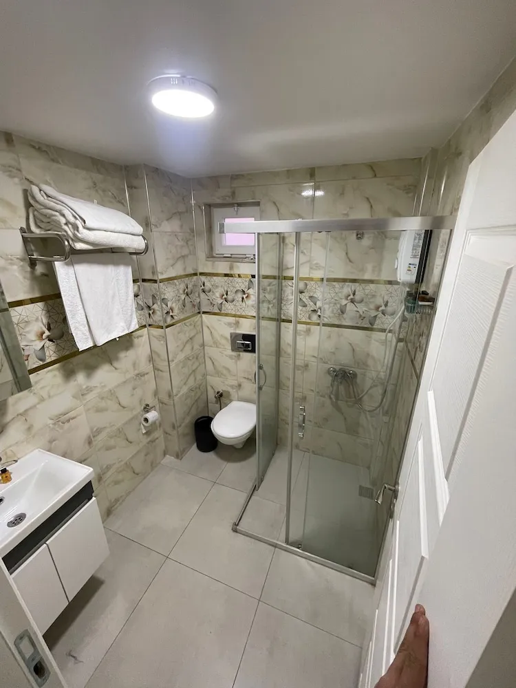 Deluxe Üç Kişilik Oda, Balkon, Bahçe Manzaralı