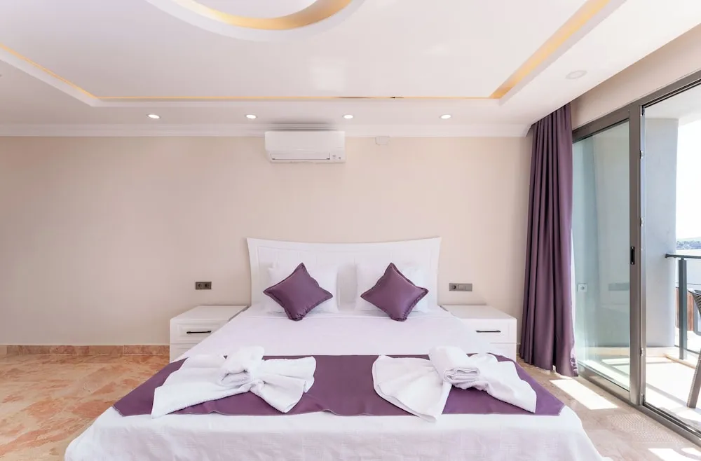 Deluxe Villa, 4 Yatak Odası, Balkon, Kısmi Deniz Manzaralı