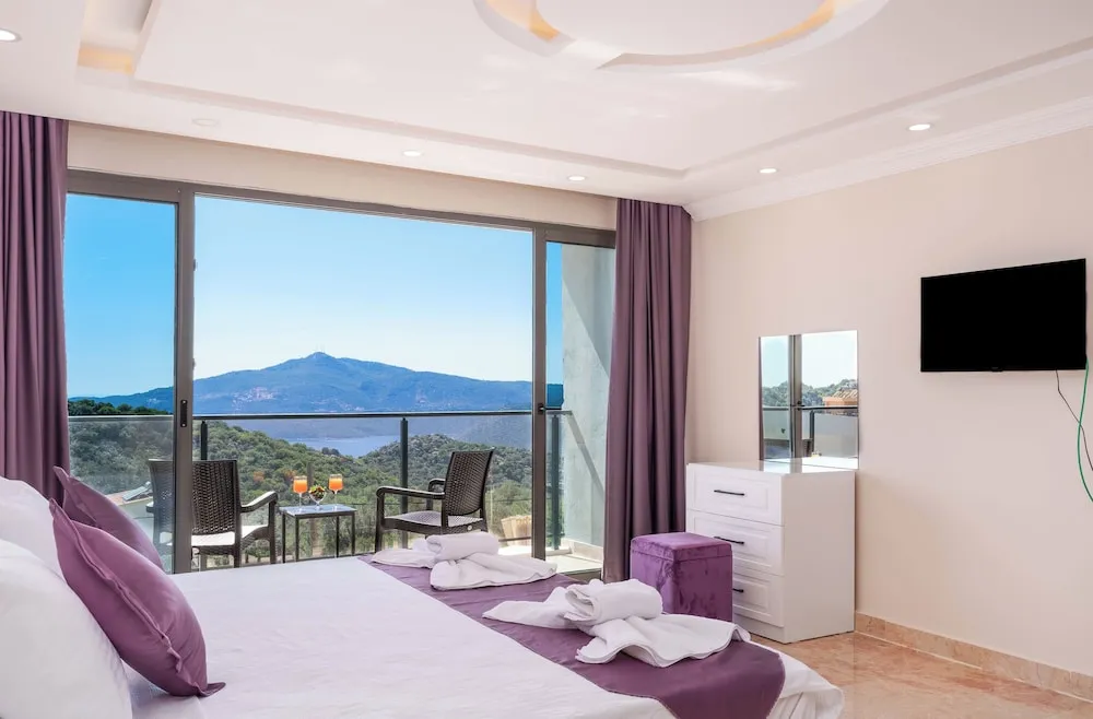 Deluxe Villa, 4 Yatak Odası, Balkon, Kısmi Deniz Manzaralı