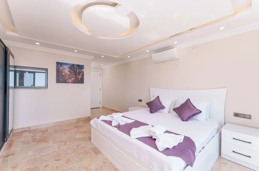 Deluxe Villa, 4 Yatak Odası, Balkon, Kısmi Deniz Manzaralı