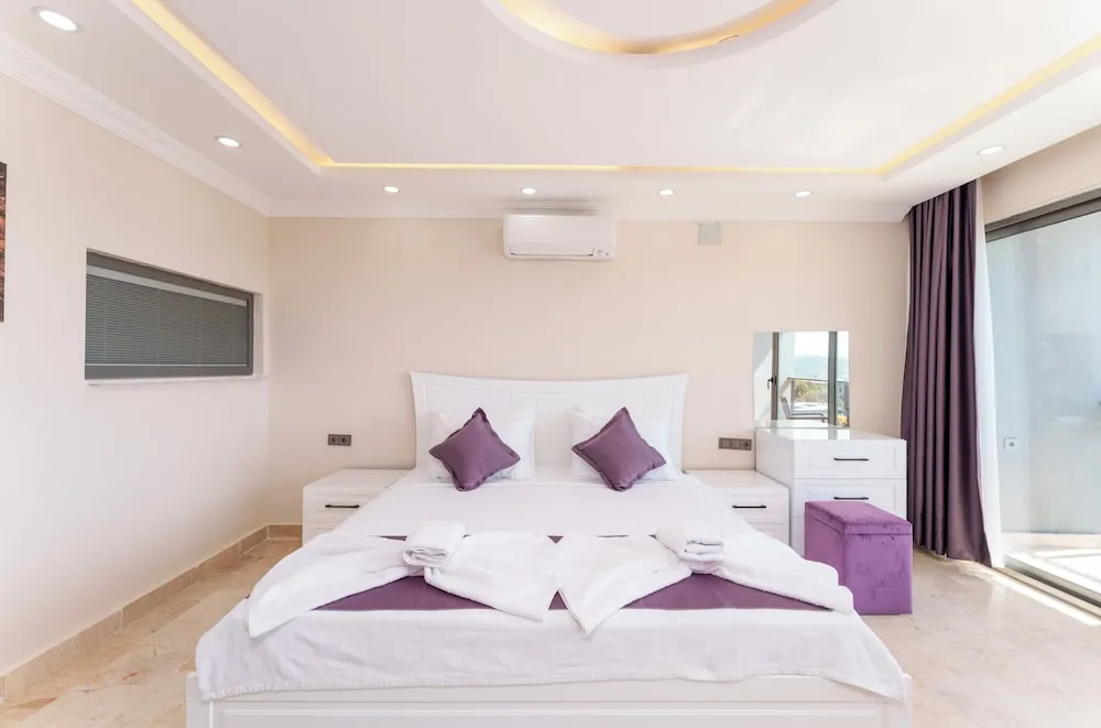 Deluxe Villa, 4 Yatak Odası, Balkon, Kısmi Deniz Manzaralı