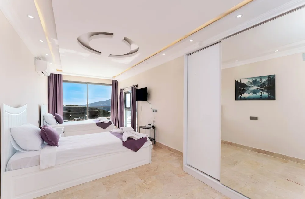 Deluxe Villa, 4 Yatak Odası, Balkon, Kısmi Deniz Manzaralı