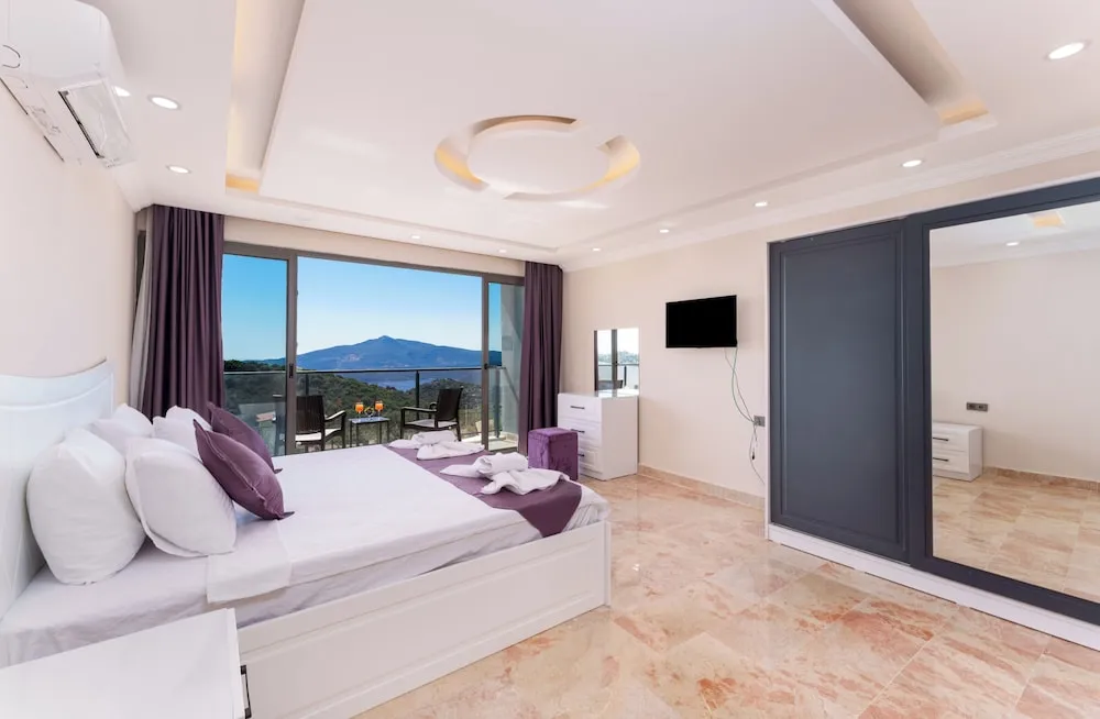 Deluxe Villa, 4 Yatak Odası, Balkon, Kısmi Deniz Manzaralı