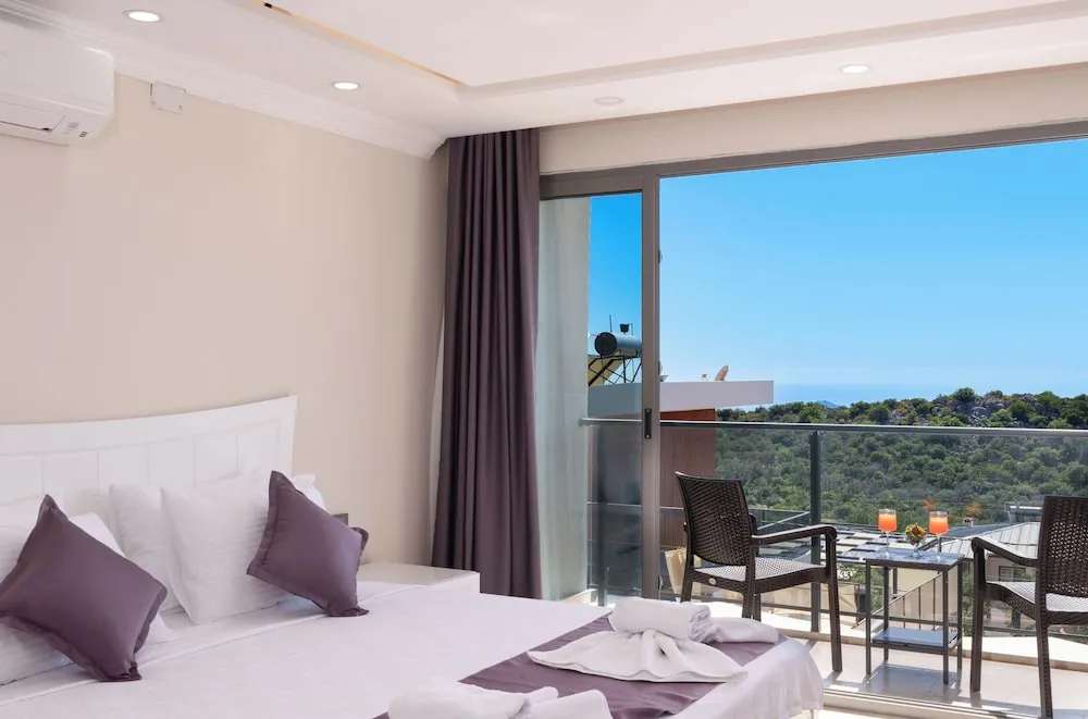 Deluxe Villa, 4 Yatak Odası, Balkon, Kısmi Deniz Manzaralı