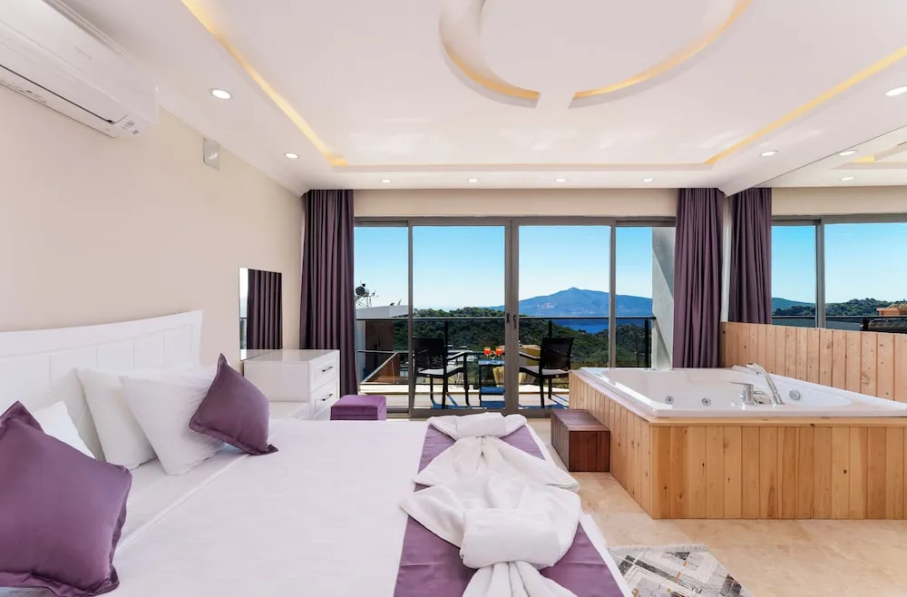 Deluxe Villa, 4 Yatak Odası, Balkon, Kısmi Deniz Manzaralı