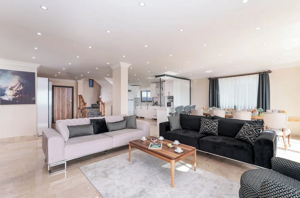 Deluxe Villa, 4 Yatak Odası, Balkon, Kısmi Deniz Manzaralı