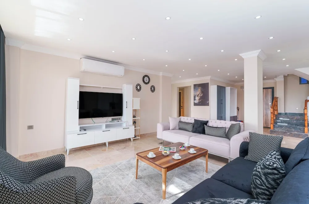 Deluxe Villa, 4 Yatak Odası, Balkon, Kısmi Deniz Manzaralı