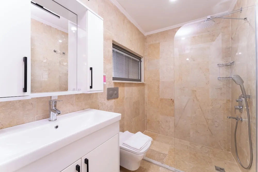 Deluxe Villa, 5 Yatak Odası, Balkon, Kısmi Deniz Manzaralı