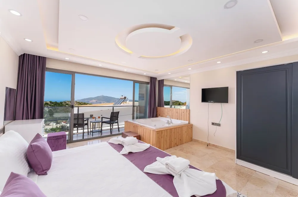 Deluxe Villa, 5 Yatak Odası, Balkon, Kısmi Deniz Manzaralı