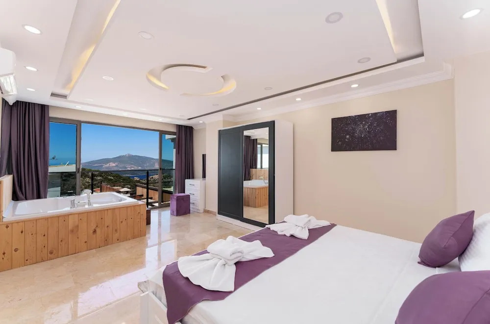 Deluxe Villa, 5 Yatak Odası, Balkon, Kısmi Deniz Manzaralı