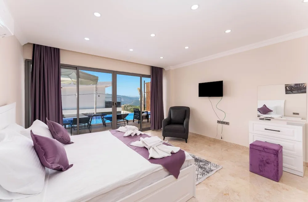 Deluxe Villa, 5 Yatak Odası, Balkon, Kısmi Deniz Manzaralı