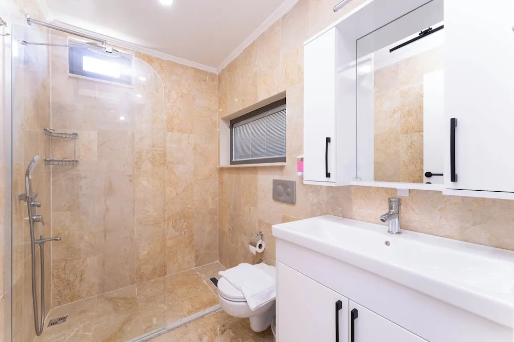 Deluxe Villa, 5 Yatak Odası, Balkon, Kısmi Deniz Manzaralı