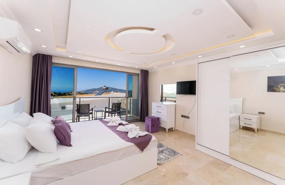 Deluxe Villa, 5 Yatak Odası, Balkon, Kısmi Deniz Manzaralı