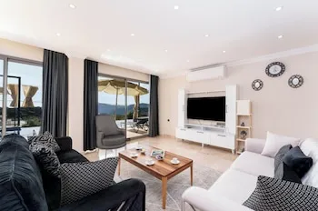 Grand Emora Villas