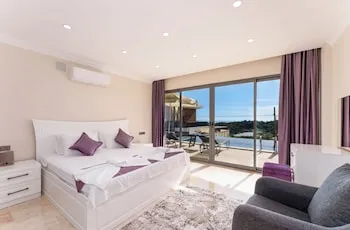 Grand Emora Villas