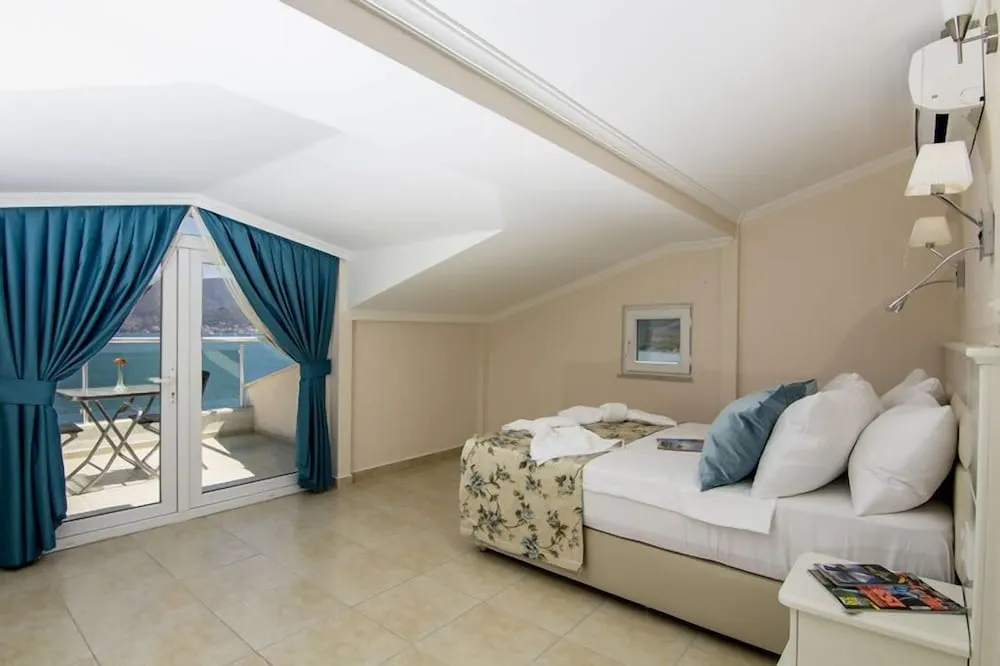 Çatı Katı (Loft), Deniz Manzaralı