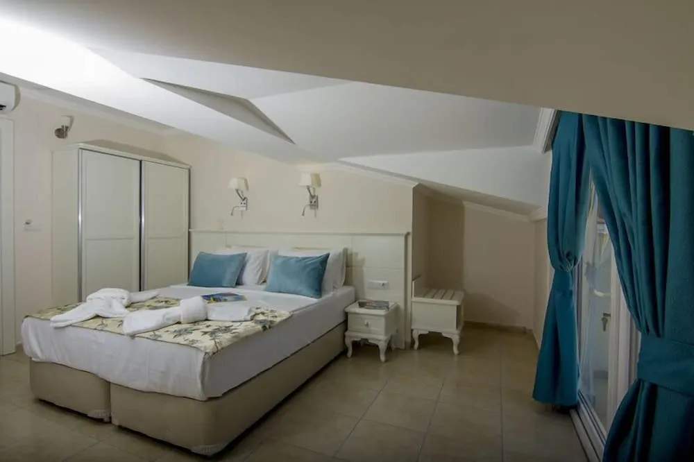 Çatı Katı (Loft), Deniz Manzaralı
