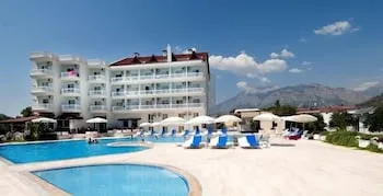 Mira Garden Resort & Hotel