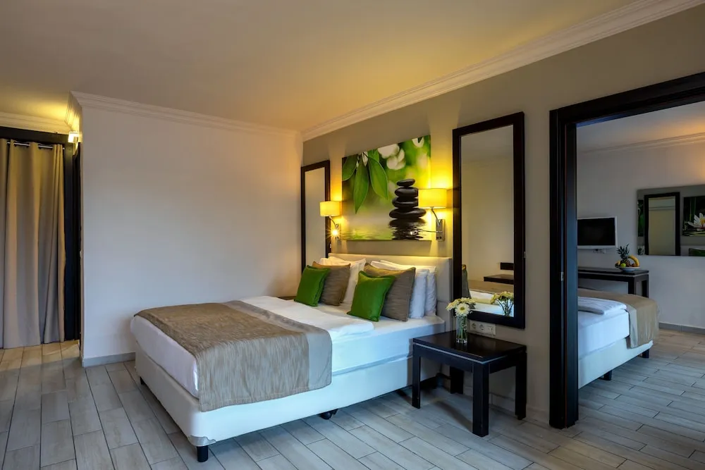 Family Oda, 2 Yatak Odası, Bahçe Manzaralı