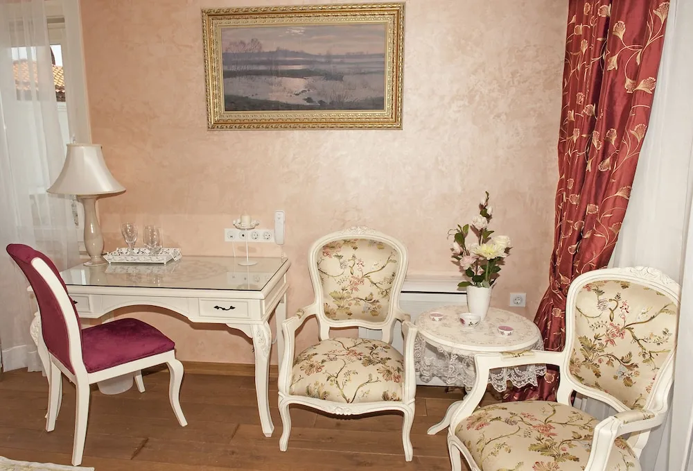 Deluxe Double Room, Garden Floor