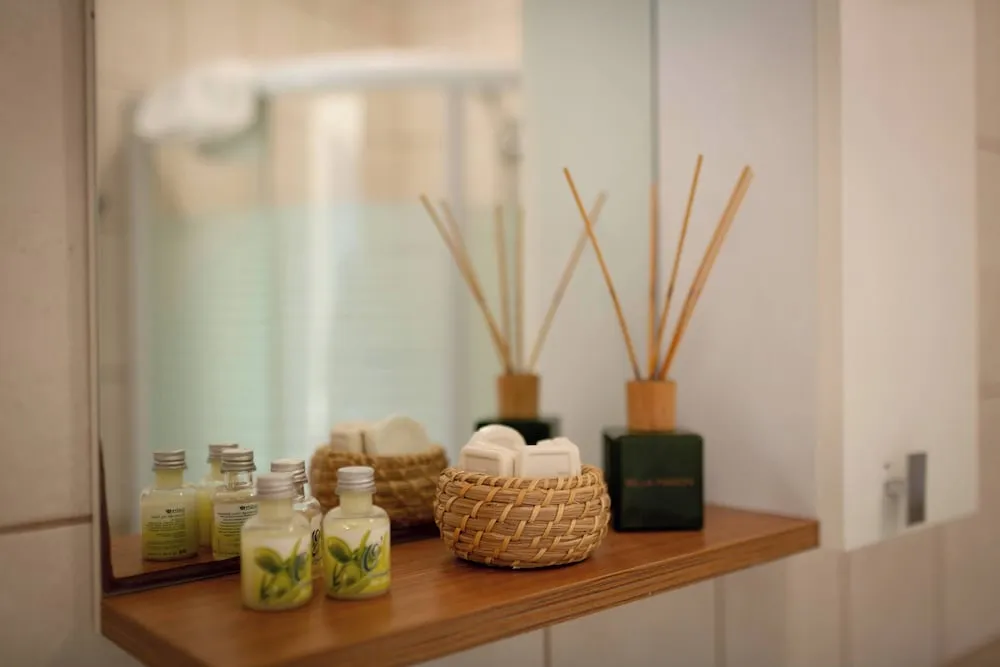 Deluxe Üç Kişilik Oda, Deniz Manzaralı