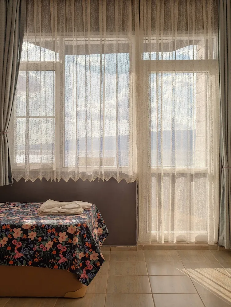 Deluxe Üç Kişilik Oda, Deniz Manzaralı