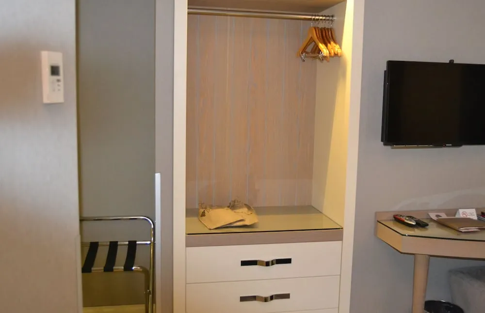 Deluxe Üç Kişilik Oda, 3 Tek Kişilik Yatak