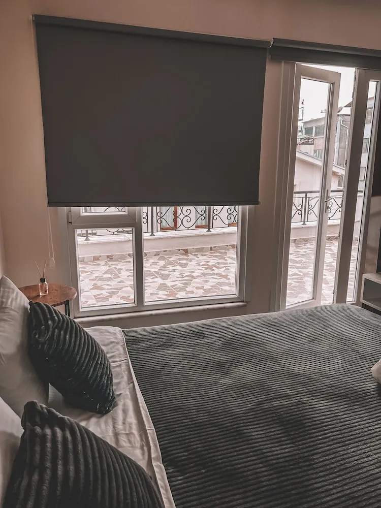 Superior Stüdyo, Teras