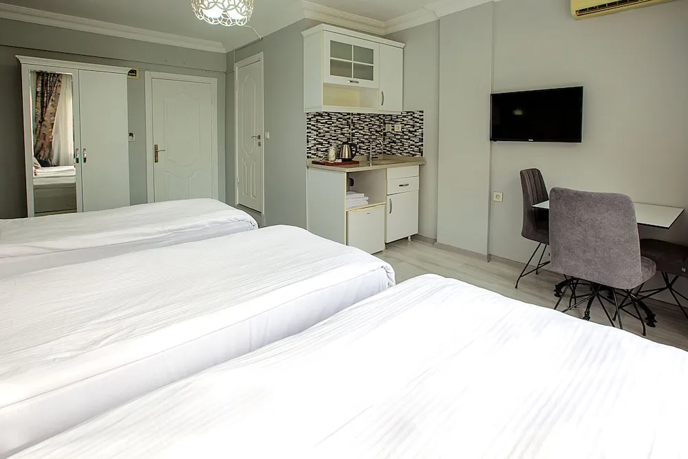 Standard Dört Kişilik Oda